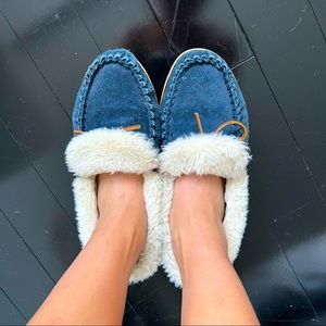 J Crew Unisex Suede Shearling Moccasin Slippers US10